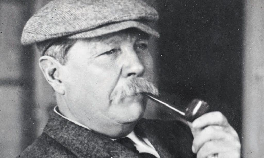 Đôi nét về tác giả tiểu thuyết trinh thám nổi tiếng nhất mọi thời đại Sherlock Holmes