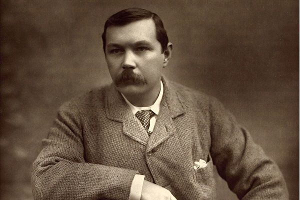 Cuộc đời Conan Doyle - cha đẻ của tiểu thuyết trinh thám lừng danh Sherlock Holmes