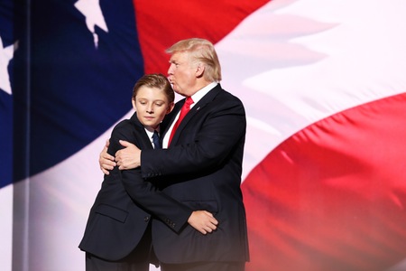 con trai út của tổng thống Donald Trump, Barron trump