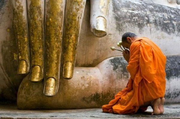 Câu chuyện sức mạnh của Phật Pháp và lời tiên tri Chuyển Luân Thánh Vương hạ thế độ nhân - Trí Thức VN