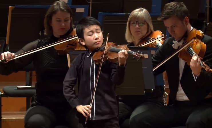 Màn trình diễn xuất sắc của thiên tài violin 10 tuổi người Úc