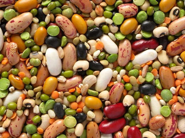 11 lợi ích không ngờ khi thêm hạt đậu vào bữa cơm gia đình