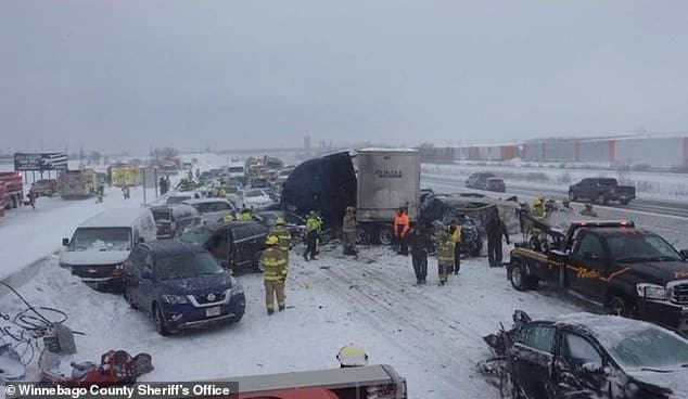 Vụ tai nạn nghiêm trọng nhất trong lịch sử bang Wisconsin: 131 chiếc xe trở thành sắt vụn