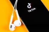 Ủy ban châu Âu cấm TikTok trên điện thoại của nhân viên
