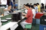 Trung Quốc: Làn sóng sa thải nhân sự ngay tại vùng sản xuất trọng điểm