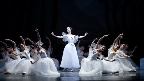 Vở ballet Giselle: Vị tha là biểu hiện đẹp nhất của tình yêu chân thật