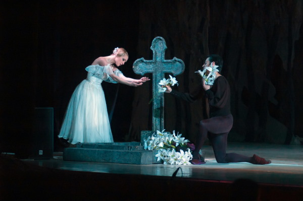 Vở ballet Giselle: Tình yêu vượt trên mọi điều, kể cả cái chết!