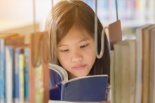 Làm sao để trẻ mê đọc sách trong thời đại kỹ thuật số?
