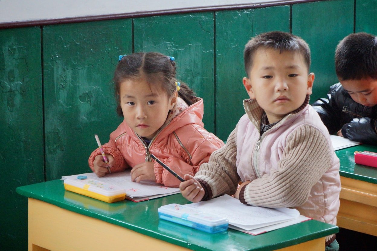 10 sự thật về thời thơ ấu của trẻ em Bắc Hàn