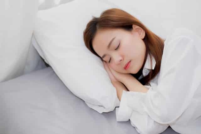 6 điều nhất định phải tránh khi ngủ