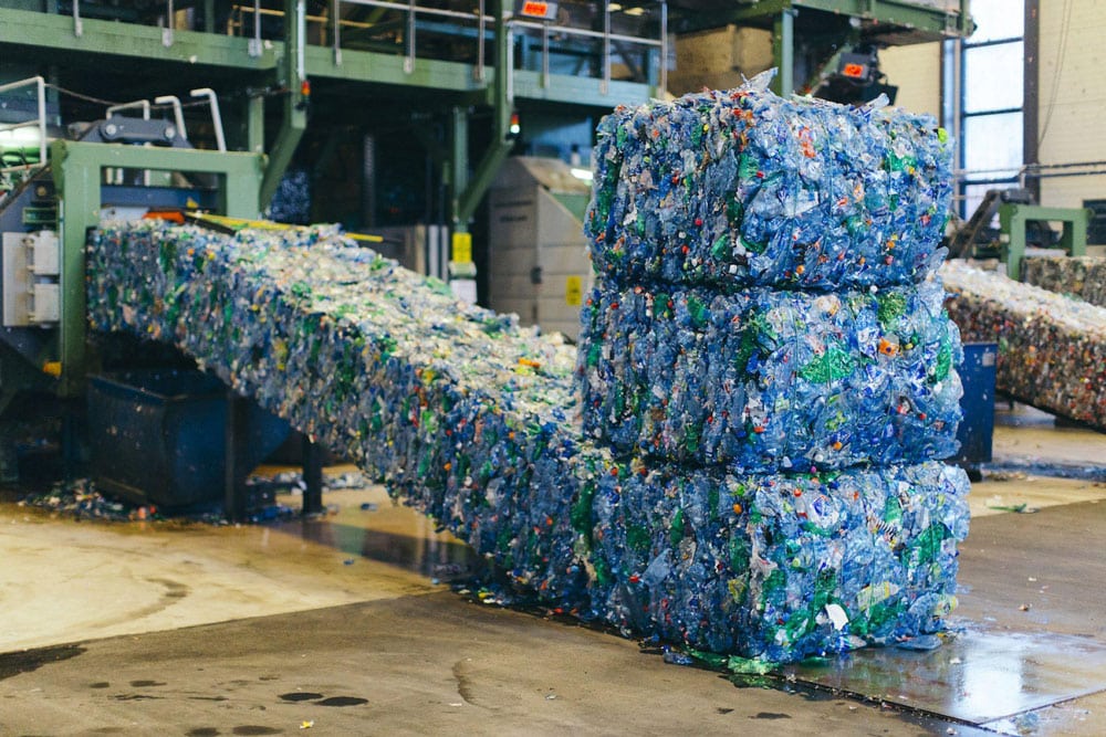 Na Uy tái chế 97% chai nhựa