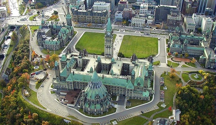 Quốc hội Canada thông qua nghị quyết hối thúc Thủ tướng cứng rắn với ĐCSTQ