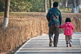 Dân số Trung Quốc “tăng trưởng âm” sớm hơn dự đoán có nghĩa gì?