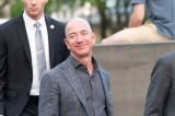 Tranh cãi leo thang giữa Nhà Trắng và tỷ phú Bezos về lạm phát