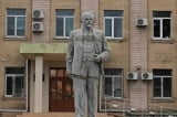 Blog: Tượng Lenin được dựng lại sau khi Nga chiếm đóng thành phố ở Ukraine