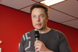 Elon Musk: Xe con Tesla thế hệ tiếp theo vận hành chủ yếu là lái tự động