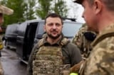 Tổng thống Zelensky loan báo bắt buộc sơ tán thường dân khỏi khu vực Donetsk