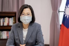 Truyền thông Hồng Kông bị cấm gọi bà Thái Anh Văn là “tổng thống”