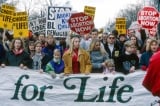 Mỹ: Hàng loạt tiểu bang ban bố lệnh cấm phá thai sau phán quyết của Tòa tối cao