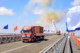 Nga và Trung Quốc khai trương cây cầu xuyên biên giới