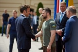 TT Macron: Pháp sẽ tiếp tục viện trợ cho Ukraine