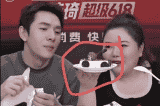 “Ông hoàng” livestream TQ “mất tích” vì bánh gatô hình xe tăng: Truyền thông nước ngoài chú ý 