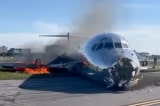 Máy bay chở khách bốc cháy khi đáp xuống Sân bay Quốc tế Miami