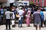 Sri Lanka bước vào siêu lạm phát, mọi thứ ngày càng đắt đỏ với người dân