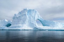 “Titanic 2.0”: Tàu du lịch Na Uy đụng tảng băng trôi giữa đại dương