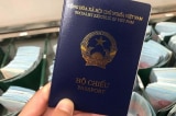 Việt Nam vẫn cấp hộ chiếu mới, ĐSQ Việt Nam tại Séc sẽ ghi bị chú Nơi sinh vào sổ