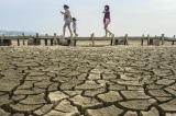 Mực nước hồ nước ngọt lớn nhất Trung Quốc lập kỷ lục khô cạn mới
