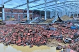 Bình Định: Sập tường đang xây trong khu công nghiệp, 9 người thương vong