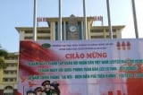 Vụ pano in cờ Trung Quốc: Phó chủ nhiệm Khoa Giáo dục quốc phòng tự ý in, duyệt