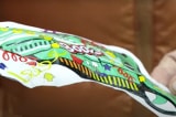 Nghệ An: 6 học sinh tiểu học ngộ độc khí từ món đồ chơi TQ hình súng