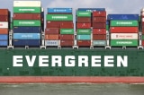Gã khổng lồ Evergreen thưởng năm 2022 cao nhất tới 52 tháng lương