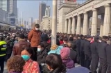 Người Trung Quốc thi nhau rút BHXH vì lo ngại chính sách thay đổi xoành xoạch