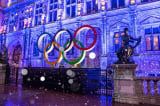 Ủy ban Olympic bảo vệ kế hoạch cho phép các VĐV Nga và Belarus tham dự
