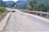 Quốc lộ 70 hư hỏng nghiêm trọng, Bộ GTVT nói không có tiền nâng cấp