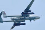 UAV Trung Quốc lượn quanh Đài Loan, máy bay hải quân Mỹ đi qua eo biển
