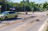 Bình Định: Sau 5 lần sửa chữa, đường 1.600 tỷ đồng vẫn hư hỏng nặng