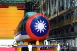 Đài Loan ra mắt tàu ngầm tự chế tạo đầu tiên để đối phó với Trung Quốc